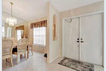 10072  Ramblewood Dr, Coral Springs, FL 33071 - Photo 8