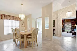 10072 Ramblewood Dr, Coral Springs, FL 33071 - Photo 10