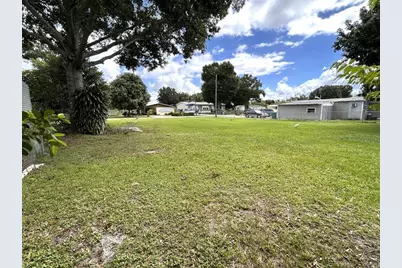 2909 SE 38th Ave, Okeechobee, FL 34974 - Photo 2