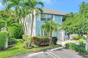 2635 NE 15th St, Pompano Beach, FL 33062 - Photo 2