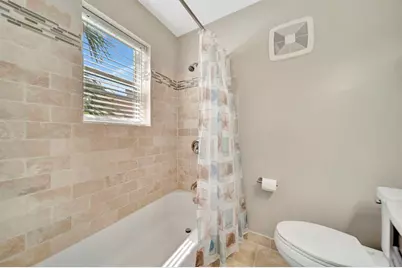 2635 NE 15th St, Pompano Beach, FL 33062 - Photo 24