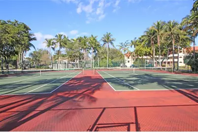 2901  Sunrise Lakes Dr, Unit #101, Fort Lauderdale, FL 33322 - Photo 16