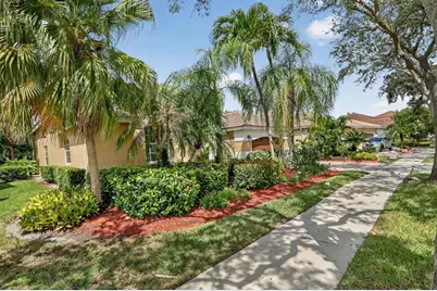 2807  Oakbrook Ln, Weston, FL 33332 - Photo 62