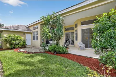 2807  Oakbrook Ln, Weston, FL 33332 - Photo 10