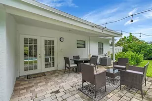 400 NE 26th Dr, Wilton Manors, FL 33334 - Photo 36