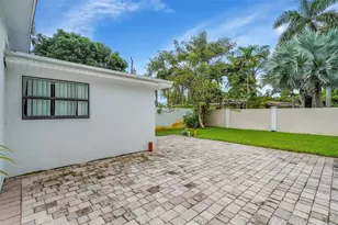 400 NE 26th Dr, Wilton Manors, FL 33334 - Photo 46
