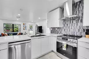 400 NE 26th Dr, Wilton Manors, FL 33334 - Photo 12