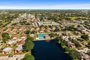 581 Springdale Cir, Palm Springs, FL 33461 - Photo 38