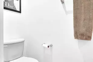 2329 Vintage Dr, Lighthouse Point, FL 33064 - Photo 22