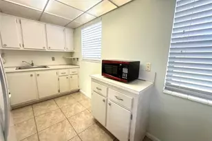 289 Markham N, Deerfield Beach, FL 33442 - Photo 8