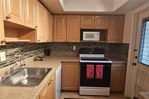 [Address not provided], Palm Beach Gardens, FL 33418 - Photo 2