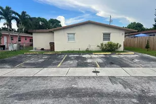 340-400 NE 44th St, Deerfield Beach, FL 33064 - Photo 2