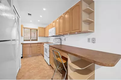 2501 S Ocean Blvd, Unit #301, Boca Raton, FL 33432 - Photo 12