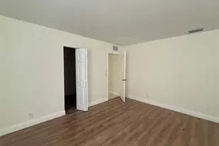 321 W 21st St, Riviera Beach, FL 33404 - Photo 12