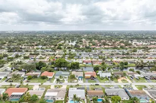 9511 NW 21st Manor, Sunrise, FL 33322 - Photo 10