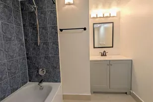 3111 Oakland Shores Dr, Oakland Park, FL 33309 - Photo 8