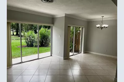 8149  Lagos De Campo Blvd, Unit #B-1, Fort Lauderdale, FL 33321 - Photo 6