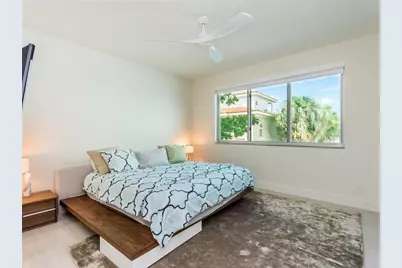 240  Shore Ct, Lauderdale by the Sea, FL 33308 - Photo 14