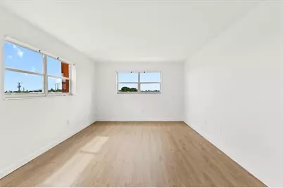 3700 NW 21st St, Unit #301, Lauderdale Lakes, FL 33311 - Photo 8