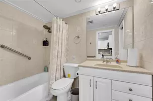 4627 Bougainvilla Dr, Lauderdale by the Sea, FL 33308 - Photo 18