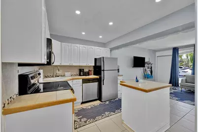 4627  Bougainvilla Dr, Unit #1A, Lauderdale by the Sea, FL 33308 - Photo 10