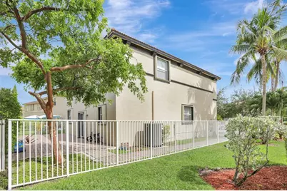 12622 NW 9th St, Coral Springs, FL 33071 - Photo 16