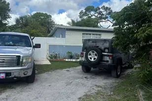 541 NW 33rd Ave, Lauderhill, FL 33311 - Photo 2