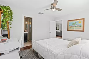 2133 NE 25th St, Wilton Manors, FL 33305 - Photo 12