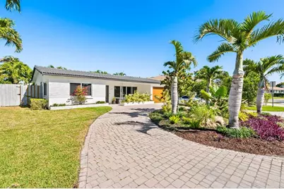 2133 NE 25th St, Wilton Manors, FL 33305 - Photo 24