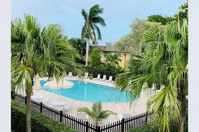 5162 NE 6th Ave, Unit #324, Oakland Park, FL 33334 - Photo 1