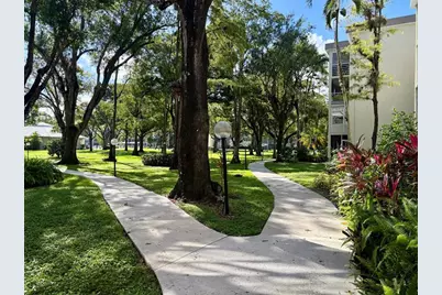 2998 NW 48th Ter, Unit #431, Lauderdale Lakes, FL 33313 - Photo 1