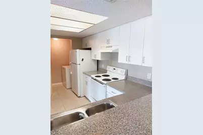 5001  Wiles Rd, Unit #308, Coconut Creek, FL 33073 - Photo 6