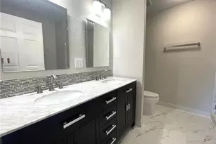 19 SE 3rd Ave, Hallandale Beach, FL 33009 - Photo 10