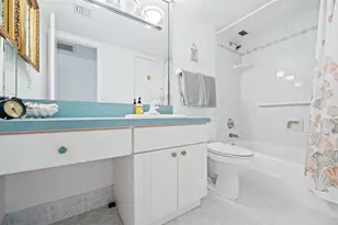 1050 Hillsboro Mile, Hillsboro Beach, FL 33062 - Photo 24