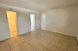 6900 SW 39th St, Davie, FL 33314 - Photo 12