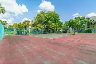 1075  Riverside Dr, Unit #207, Coral Springs, FL 33071 - Photo 4