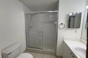 8010 N Nob Hill Rd, Tamarac, FL 33321 - Photo 10