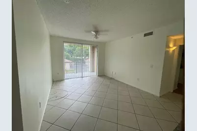 8010 N Nob Hill Rd, Unit #205, Tamarac, FL 33321 - Photo 6
