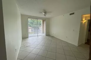 8010 N Nob Hill Rd, Tamarac, FL 33321 - Photo 6