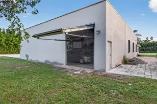 6852 Skyline Dr, Delray Beach, FL 33446 - Photo 10