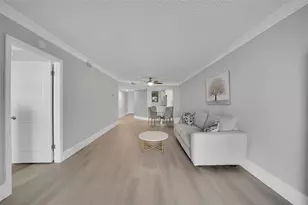 116 Lake Emerald Dr, Oakland Park, FL 33309 - Photo 14