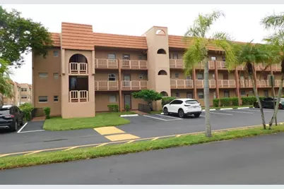 9580  Sunrise Lakes Blvd, Unit #202, Sunrise, FL 33322 - Photo 1