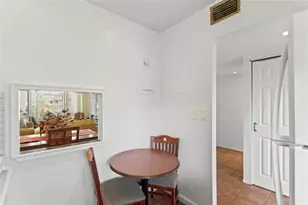 8280 Sunrise Lakes Blvd, Sunrise, FL 33322 - Photo 12