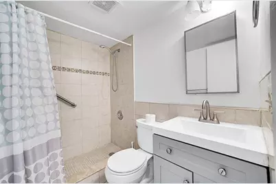 9061  Sunrise Lakes Blvd, Unit #102, Sunrise, FL 33322 - Photo 8