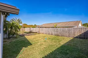 8460 Raymond Dr, Boynton Beach, FL 33472 - Photo 2