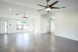 8460 Raymond Dr, Boynton Beach, FL 33472 - Photo 10