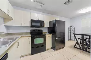 7602 Pinewalk Dr Unit, Margate, FL 33063 - Photo 10