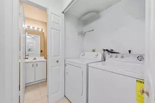 7602 Pinewalk Dr Unit, Margate, FL 33063 - Photo 6