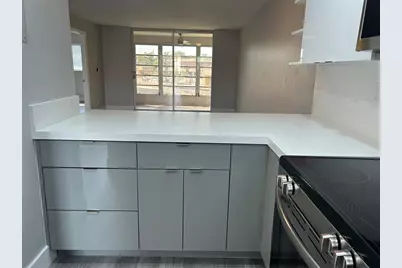 8080 N Sunrise Lakes Dr, Unit #209, Fort Lauderdale, FL 33322 - Photo 4