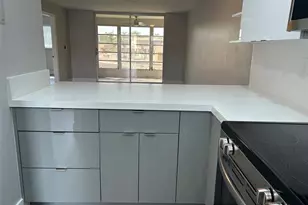 8080 N Sunrise Lakes Dr Unit, Fort Lauderdale, FL 33322 - Photo 4